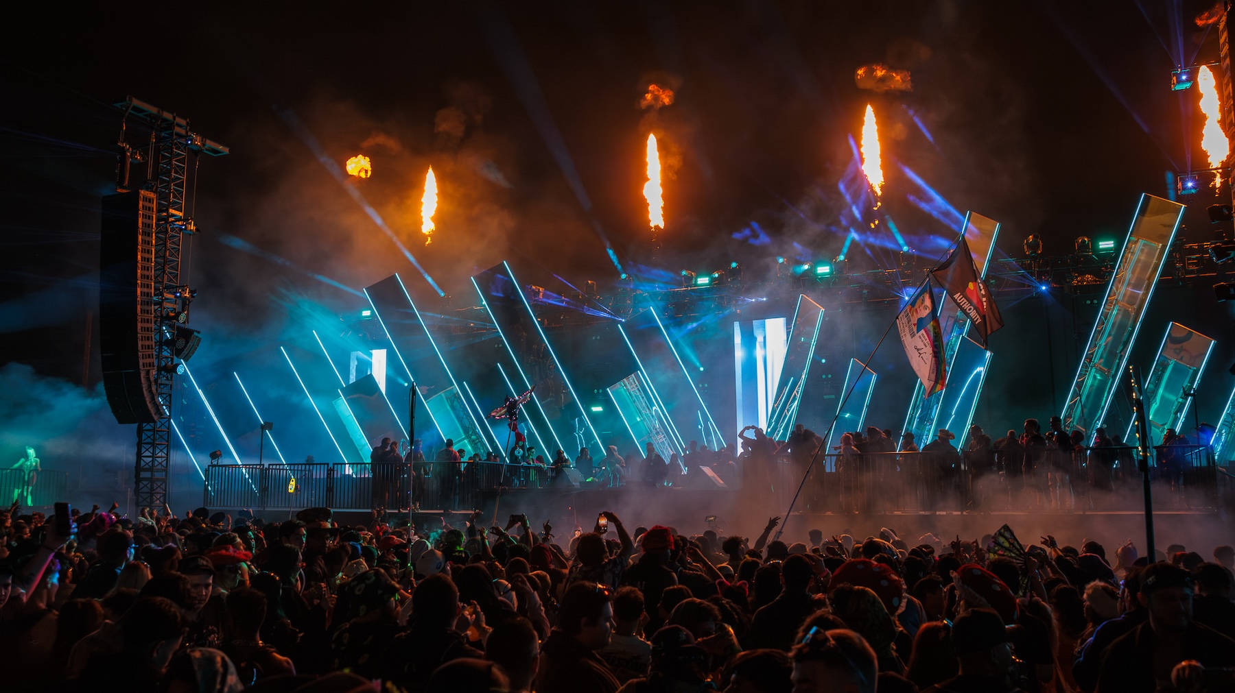The Looking Glass Stage Beyond Wonderland So Cal 2025 by Lucid Creates