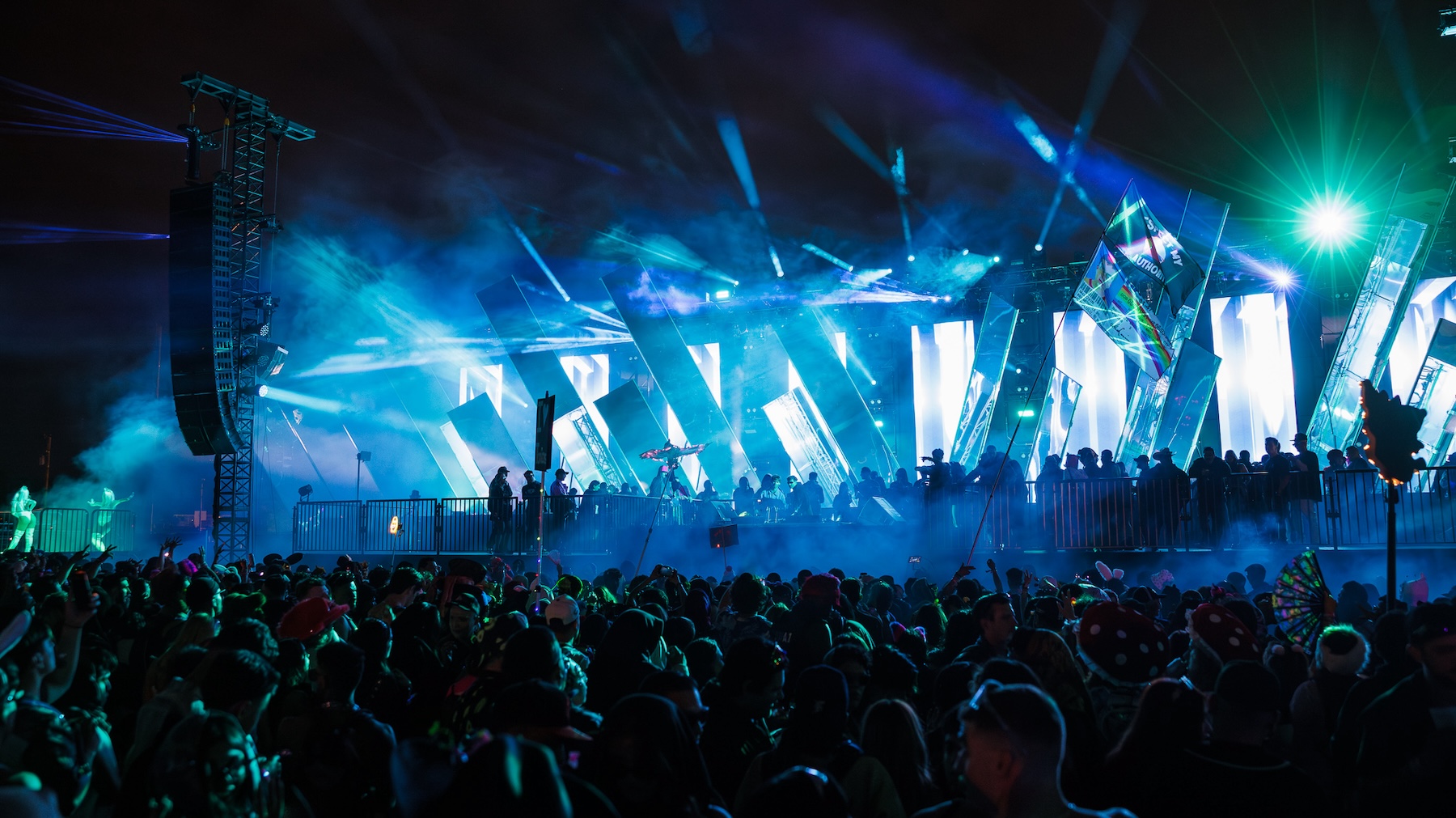 The Looking Glass Stage Beyond Wonderland So Cal 2025 by Lucid Creates