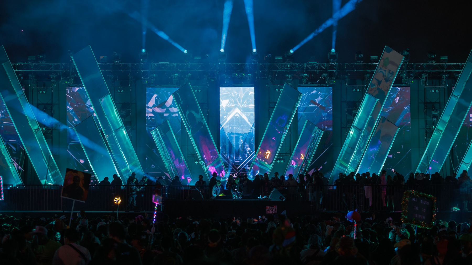 The Looking Glass Stage Beyond Wonderland So Cal 2025 by Lucid Creates